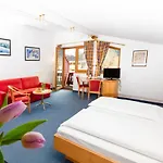 Bruggerhof - Camping, Restaurant, Готель 3*